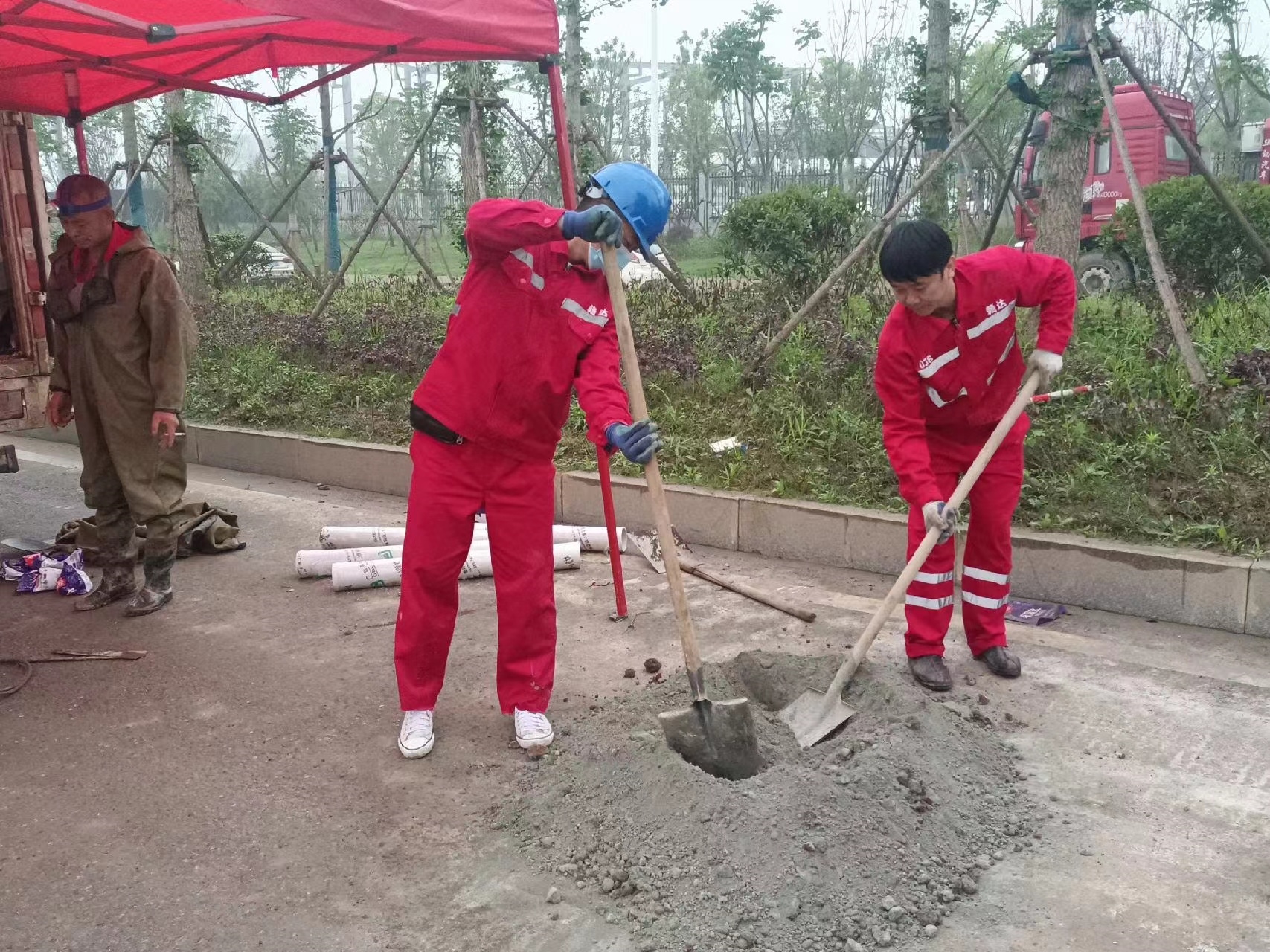 定远管道疏通哪家好】及时进行市政管道清淤